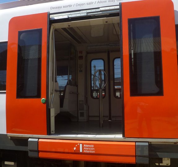 00Gb Sliding door for regional train